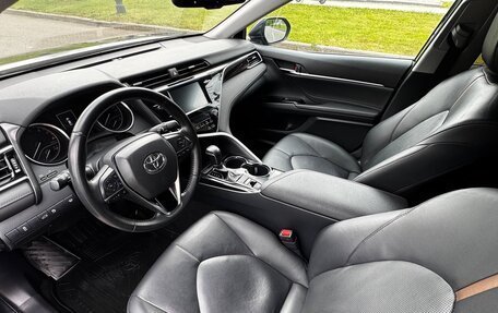 Toyota Camry, 2018 год, 2 440 000 рублей, 12 фотография