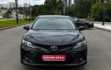 Toyota Camry, 2018 год, 2 440 000 рублей, 7 фотография