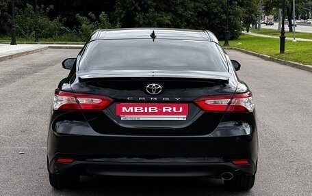 Toyota Camry, 2018 год, 2 440 000 рублей, 8 фотография