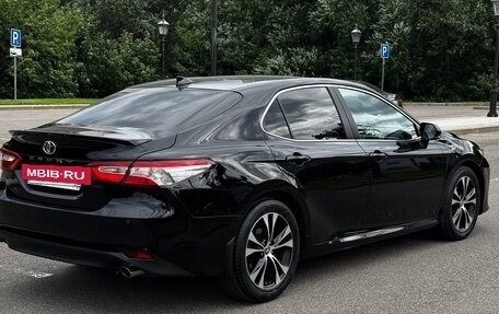 Toyota Camry, 2018 год, 2 440 000 рублей, 5 фотография