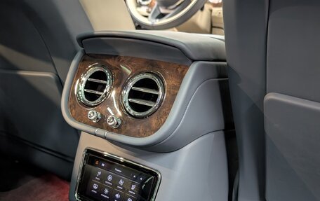 Bentley Bentayga I, 2021 год, 20 999 000 рублей, 35 фотография