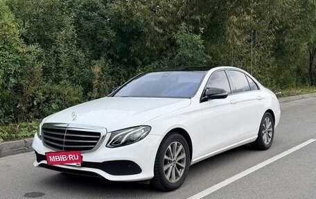 Mercedes-Benz E-Класс, 2018 год, 1 970 000 рублей, 2 фотография