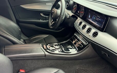 Mercedes-Benz E-Класс, 2018 год, 1 970 000 рублей, 6 фотография