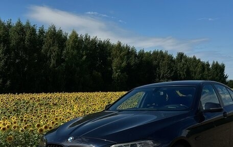 BMW 5 серия, 2015 год, 2 300 000 рублей, 3 фотография