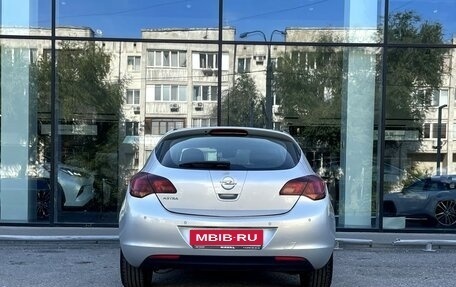 Opel Astra J, 2011 год, 590 000 рублей, 6 фотография