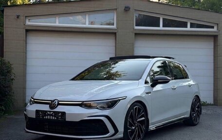 Volkswagen Golf VIII, 2022 год, 1 900 000 рублей, 3 фотография