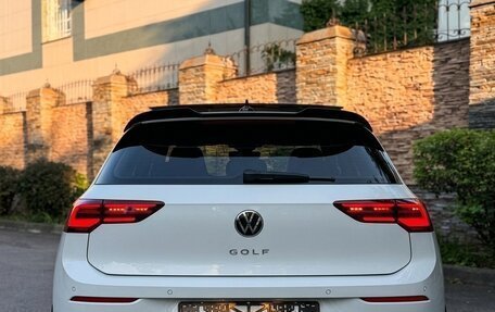 Volkswagen Golf VIII, 2022 год, 1 900 000 рублей, 4 фотография