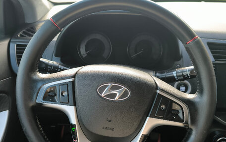 Hyundai Solaris II рестайлинг, 2011 год, 430 000 рублей, 14 фотография