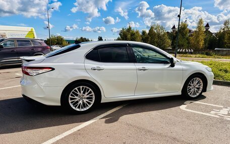 Toyota Camry, 2020 год, 2 500 000 рублей, 3 фотография
