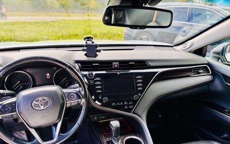 Toyota Camry, 2020 год, 2 500 000 рублей, 11 фотография