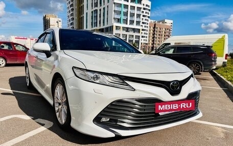 Toyota Camry, 2020 год, 2 500 000 рублей, 2 фотография