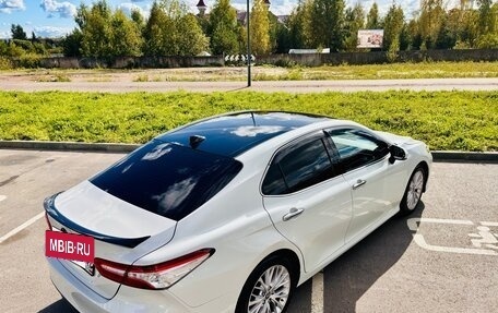 Toyota Camry, 2020 год, 2 500 000 рублей, 4 фотография
