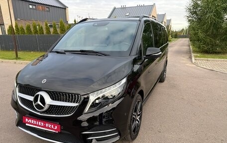 Mercedes-Benz V-Класс, 2024 год, 9 900 000 рублей, 2 фотография