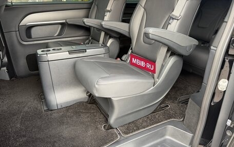 Mercedes-Benz V-Класс, 2024 год, 9 900 000 рублей, 22 фотография