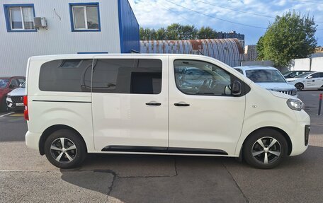 Peugeot Traveller I, 2021 год, 3 100 000 рублей, 8 фотография
