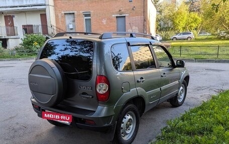 Chevrolet Niva I рестайлинг, 2017 год, 590 000 рублей, 4 фотография