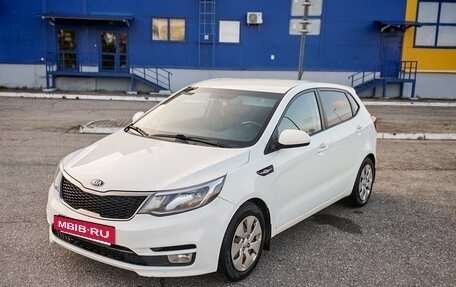 KIA Rio III рестайлинг, 2015 год, 850 000 рублей, 2 фотография