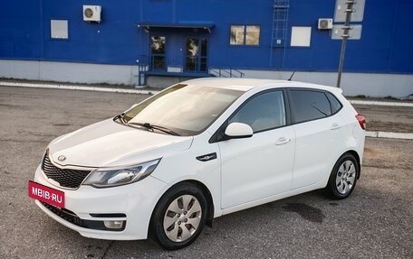 KIA Rio III рестайлинг, 2015 год, 850 000 рублей, 4 фотография