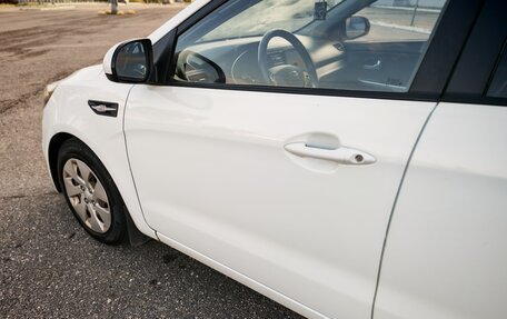 KIA Rio III рестайлинг, 2015 год, 850 000 рублей, 18 фотография