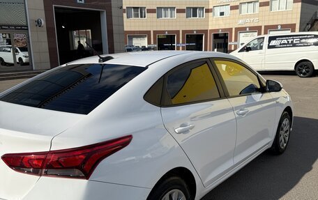 Hyundai Solaris II рестайлинг, 2021 год, 1 650 000 рублей, 6 фотография