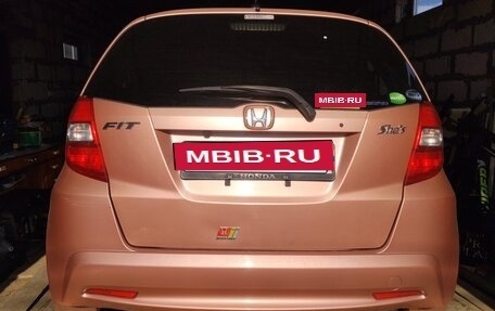 Honda Fit III, 2012 год, 800 000 рублей, 5 фотография