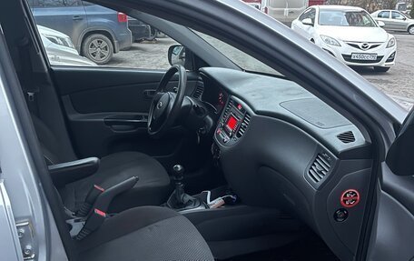 KIA Rio II, 2010 год, 400 000 рублей, 3 фотография