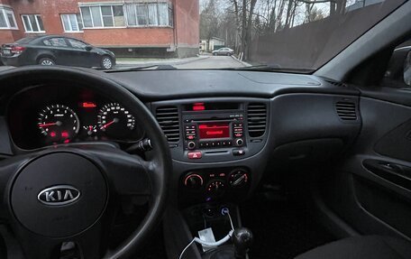 KIA Rio II, 2010 год, 400 000 рублей, 12 фотография