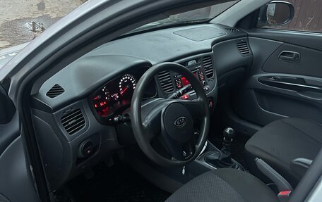 KIA Rio II, 2010 год, 400 000 рублей, 10 фотография