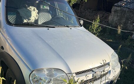 Chevrolet Niva I рестайлинг, 2010 год, 550 000 рублей, 2 фотография