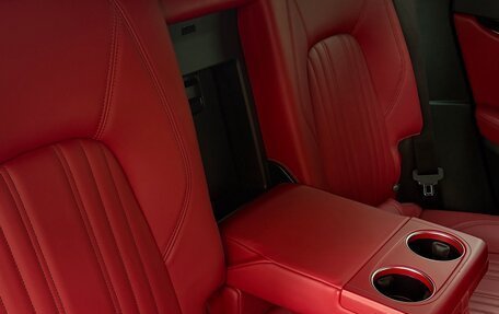 Maserati Levante I, 2018 год, 5 800 000 рублей, 10 фотография