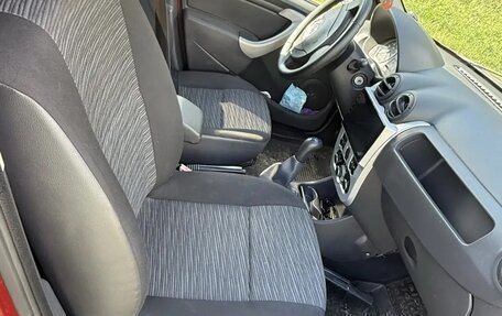 Renault Sandero I, 2010 год, 420 000 рублей, 2 фотография