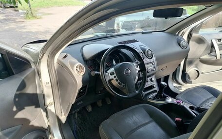 Nissan Qashqai, 2010 год, 900 000 рублей, 4 фотография