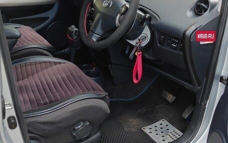 Toyota Ist II, 2002 год, 600 000 рублей, 8 фотография