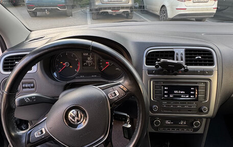 Volkswagen Polo VI (EU Market), 2016 год, 1 300 000 рублей, 13 фотография