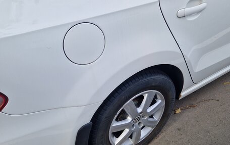 Volkswagen Polo VI (EU Market), 2011 год, 968 000 рублей, 2 фотография