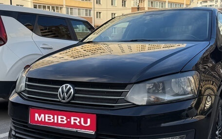 Volkswagen Polo VI (EU Market), 2016 год, 1 300 000 рублей, 21 фотография