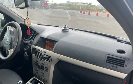 Opel Astra H, 2007 год, 400 000 рублей, 10 фотография