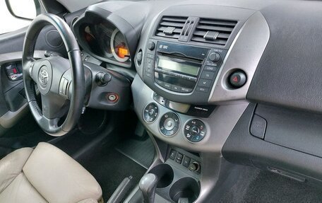 Toyota RAV4, 2011 год, 1 200 000 рублей, 10 фотография