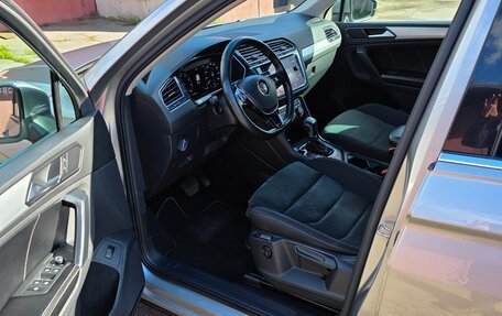 Volkswagen Tiguan II, 2018 год, 2 650 000 рублей, 15 фотография
