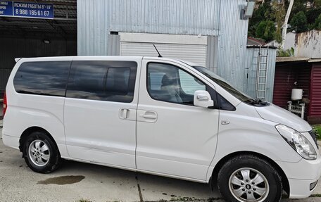 Hyundai Grand Starex Grand Starex I рестайлинг 2, 2014 год, 2 090 000 рублей, 4 фотография