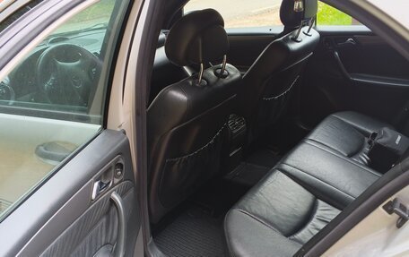 Mercedes-Benz C-Класс, 2002 год, 450 000 рублей, 9 фотография