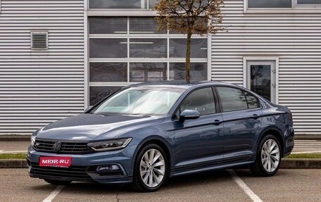 Volkswagen Passat B8 рестайлинг, 2018 год, 1 575 000 рублей, 1 фотография