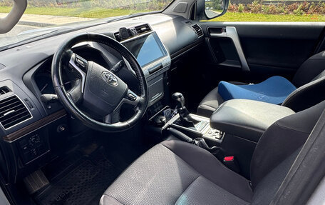 Toyota Land Cruiser Prado 150 рестайлинг 2, 2019 год, 4 500 000 рублей, 4 фотография