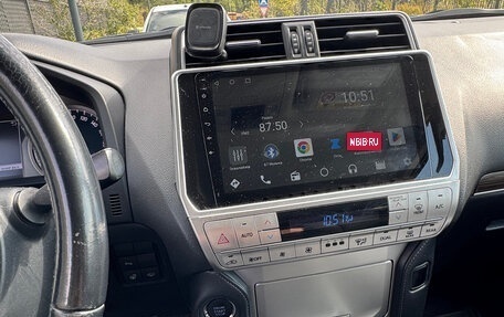 Toyota Land Cruiser Prado 150 рестайлинг 2, 2019 год, 4 500 000 рублей, 7 фотография