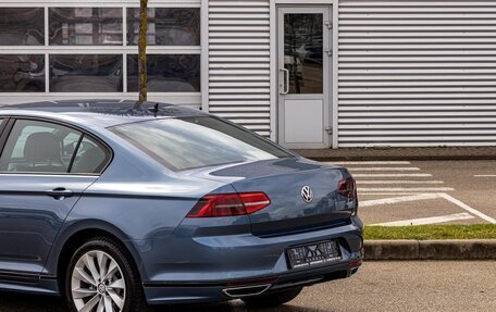 Volkswagen Passat B8 рестайлинг, 2018 год, 1 575 000 рублей, 8 фотография