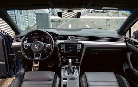 Volkswagen Passat B8 рестайлинг, 2018 год, 1 575 000 рублей, 16 фотография