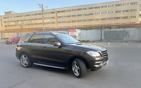 Mercedes-Benz M-Класс, 2012 год, 3 000 000 рублей, 4 фотография