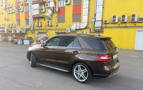 Mercedes-Benz M-Класс, 2012 год, 3 000 000 рублей, 7 фотография