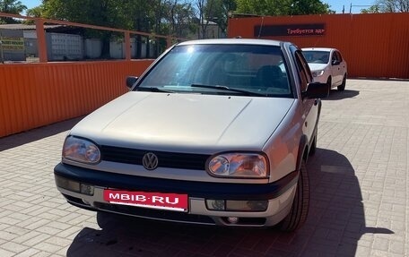 Volkswagen Golf III, 1997 год, 550 000 рублей, 4 фотография
