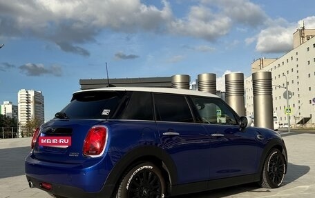 MINI Hatch, 2019 год, 1 750 000 рублей, 15 фотография